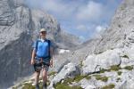 Munţii Alpspitze - Ioana pe Ostgrat Oberkar cu Greikar în spate